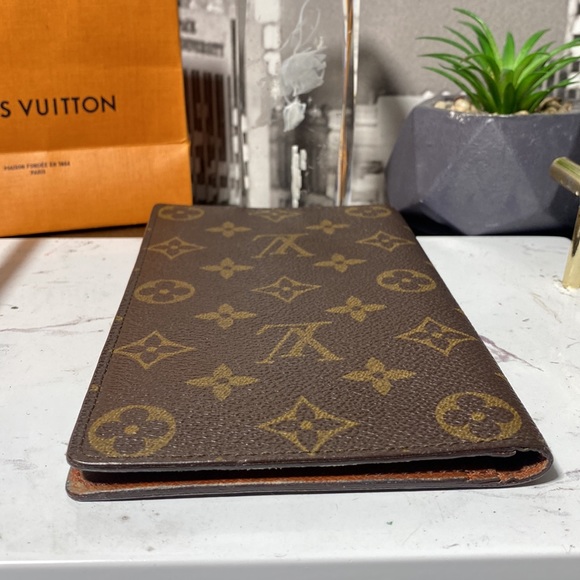 Authentic Louis Vuitton Monogram Checkbook Holder Wallet - Picture 9 of 12